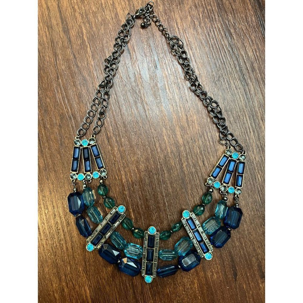 Statement necklace